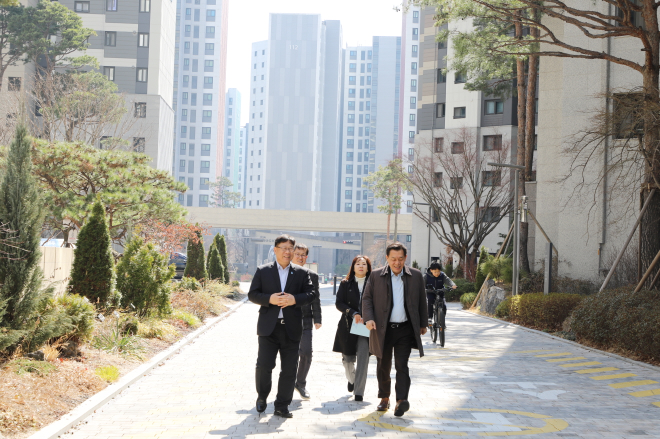 수원센트럴아이파크자이 경로당 개소식